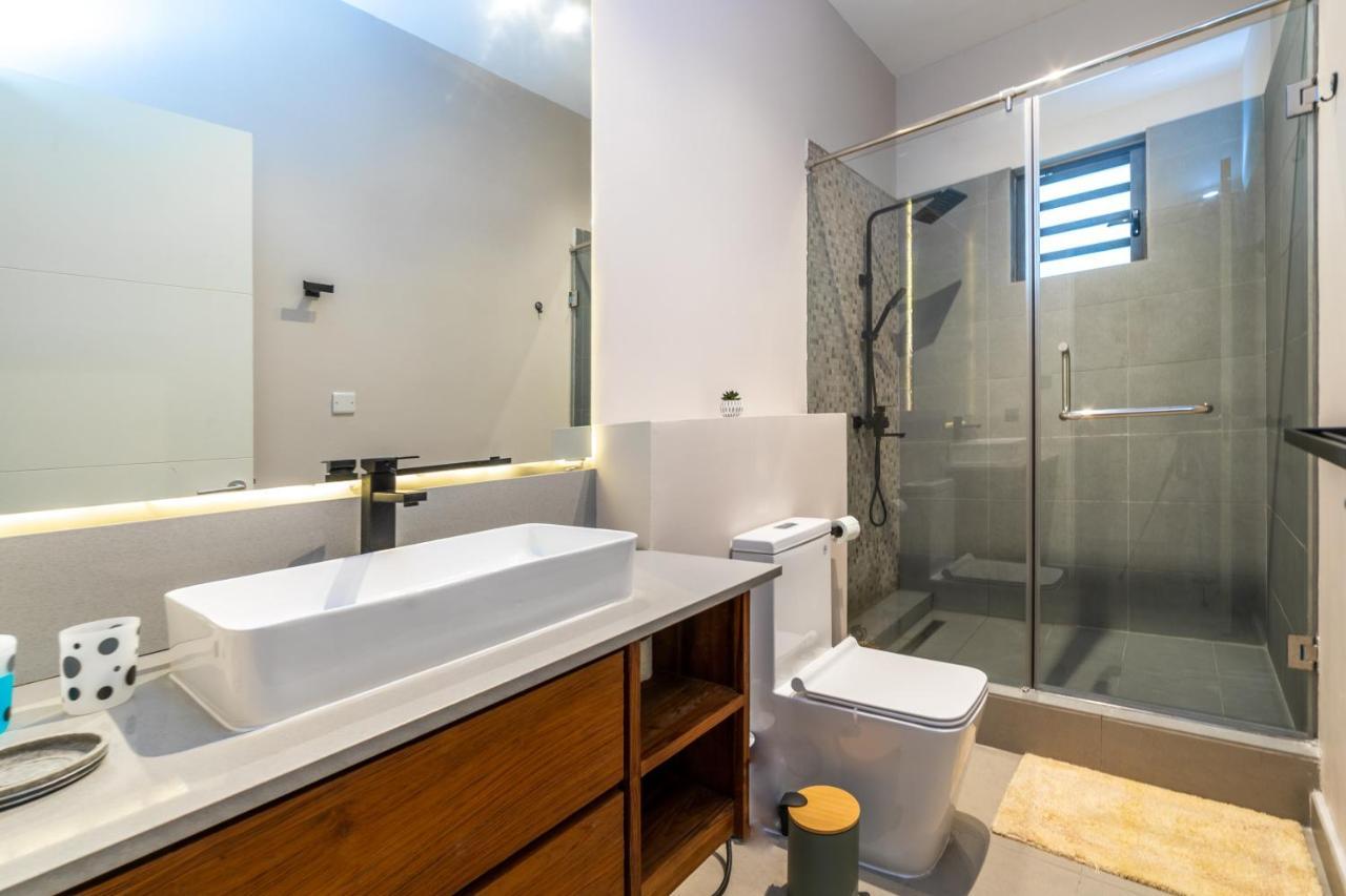 One Bay Residence - Apartment 2 - Apartment In Pereybere Pereybere Beach ภายนอก รูปภาพ