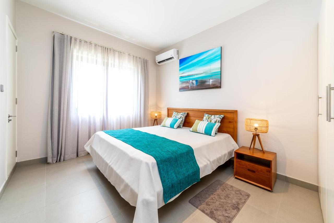 One Bay Residence - Apartment 2 - Apartment In Pereybere Pereybere Beach ภายนอก รูปภาพ
