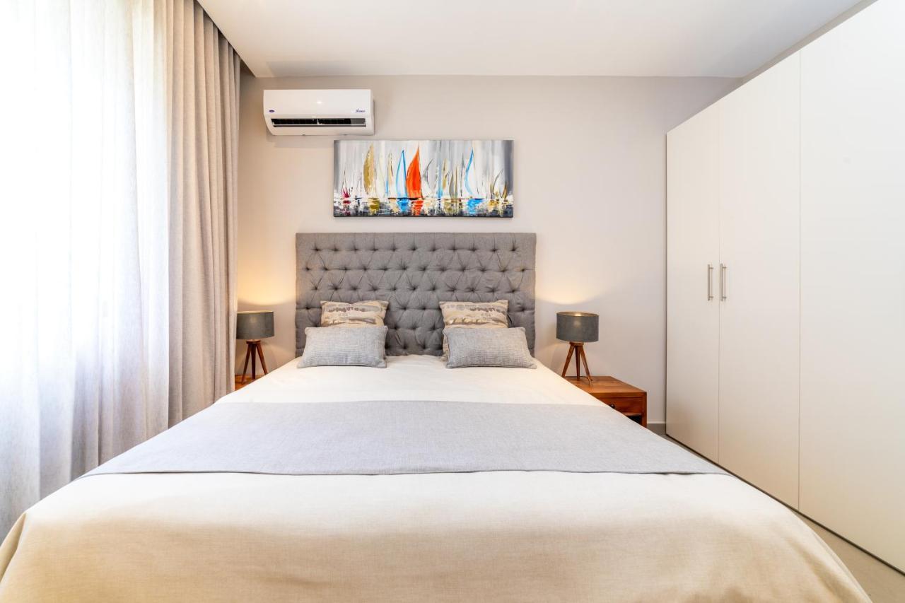 One Bay Residence - Apartment 2 - Apartment In Pereybere Pereybere Beach ภายนอก รูปภาพ