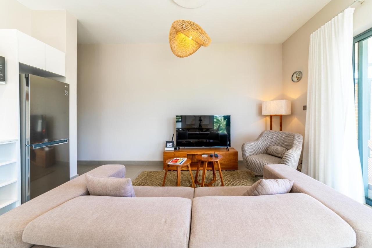 One Bay Residence - Apartment 2 - Apartment In Pereybere Pereybere Beach ภายนอก รูปภาพ